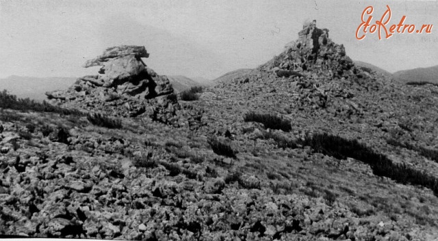 Магаданская область - Останцы серого гранита в районе озера Витачан-Нют. 10 августа 1946
