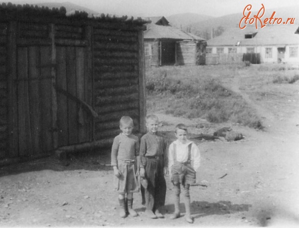 Усть-Омчуг - Друзья. 1948