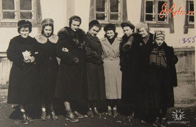 Усть-Омчуг - Тенькинская средняя школа. 1955