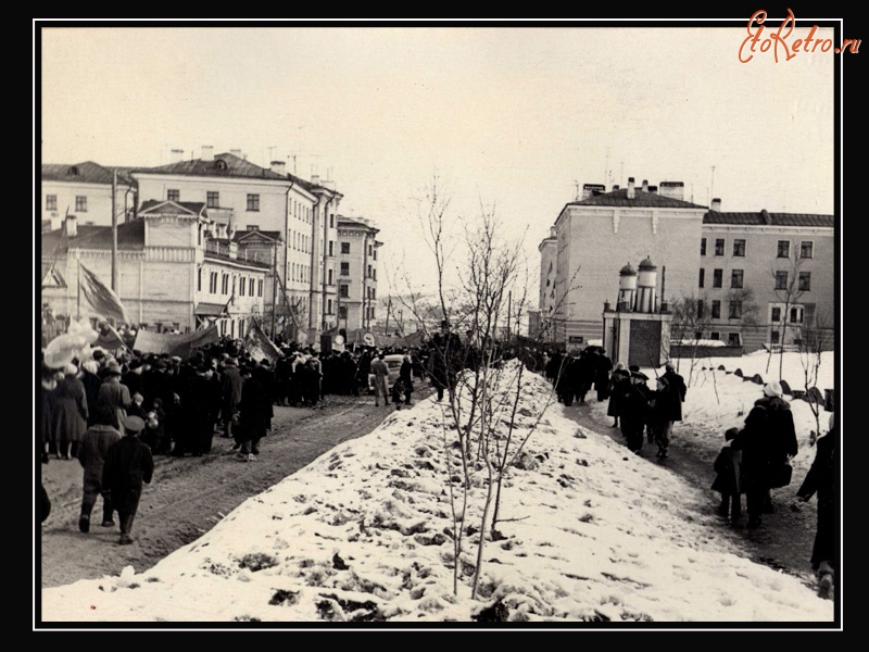 Североморск - Первомайская демонстрация в Североморске 1961 г.