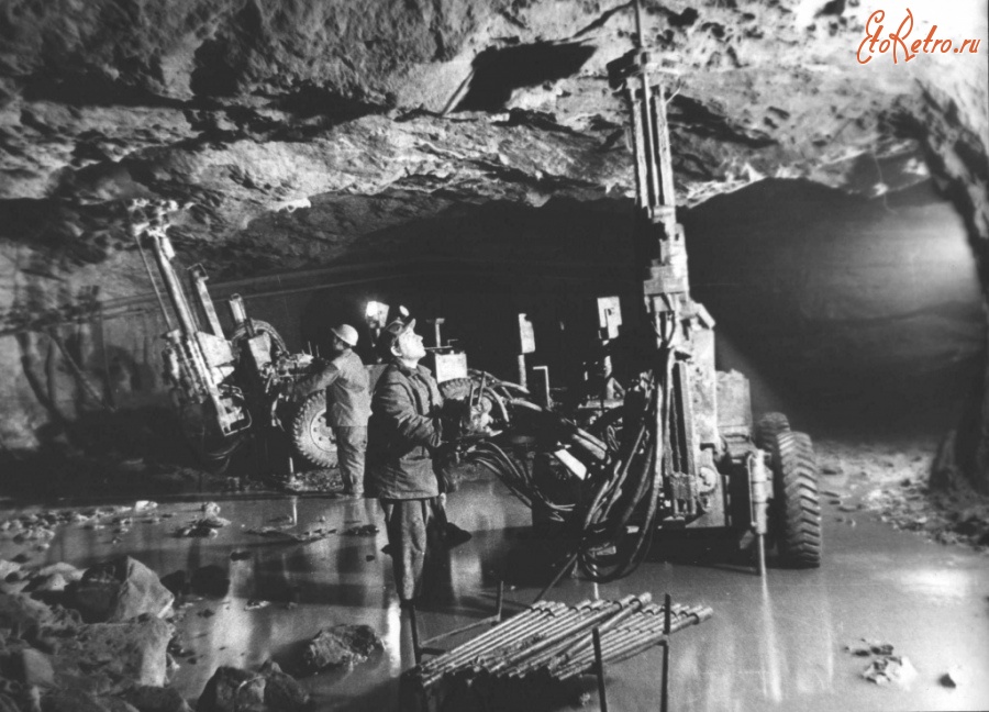 Дальнегорск - Бурение взрывных скважин на руднике «Садовый», 1980 год