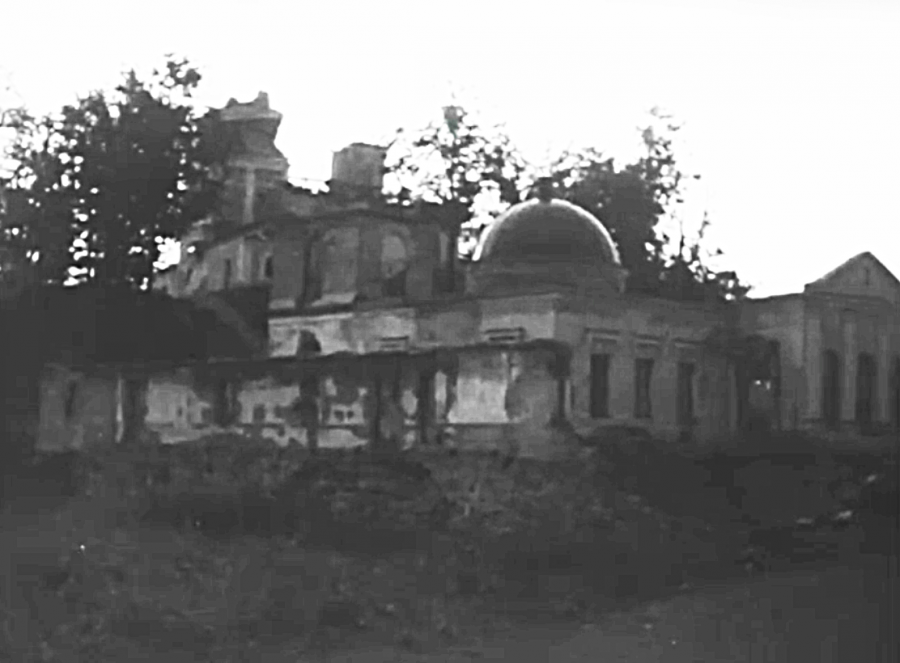 Пушкинские Горы - Никольская церковь после освобождения от фашистов