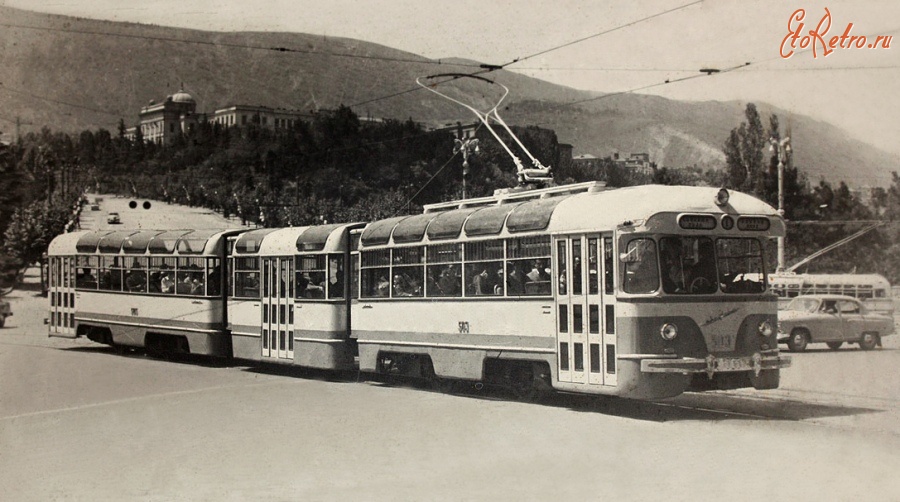 Разное - Трамвайный поезд в Тбилиси.