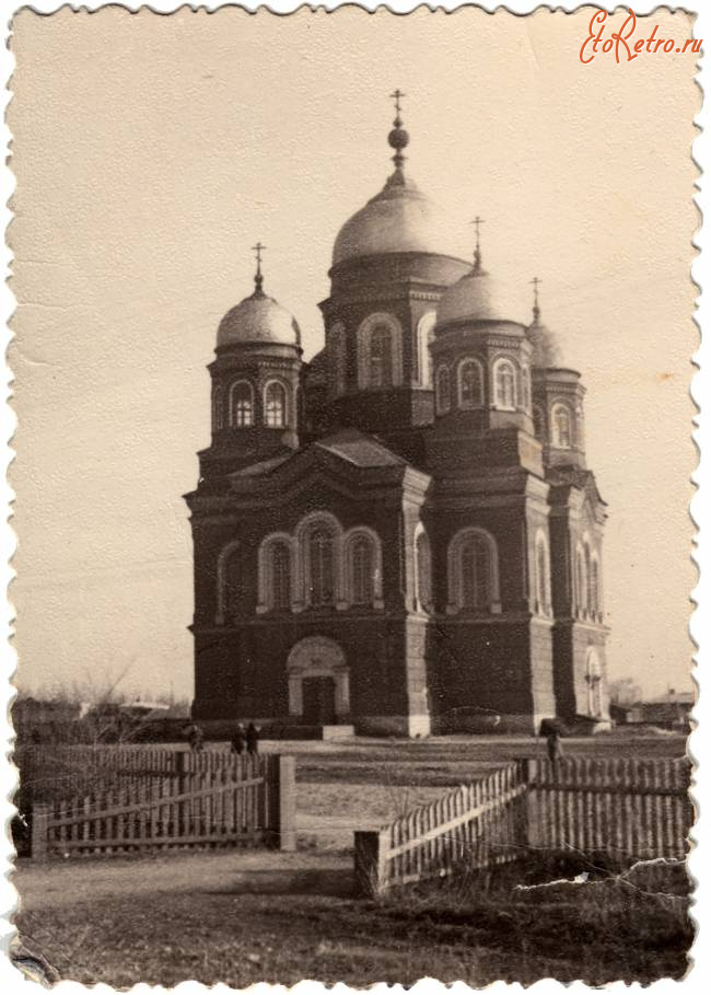 Пугачев - Собор в честь Воскресения Христова