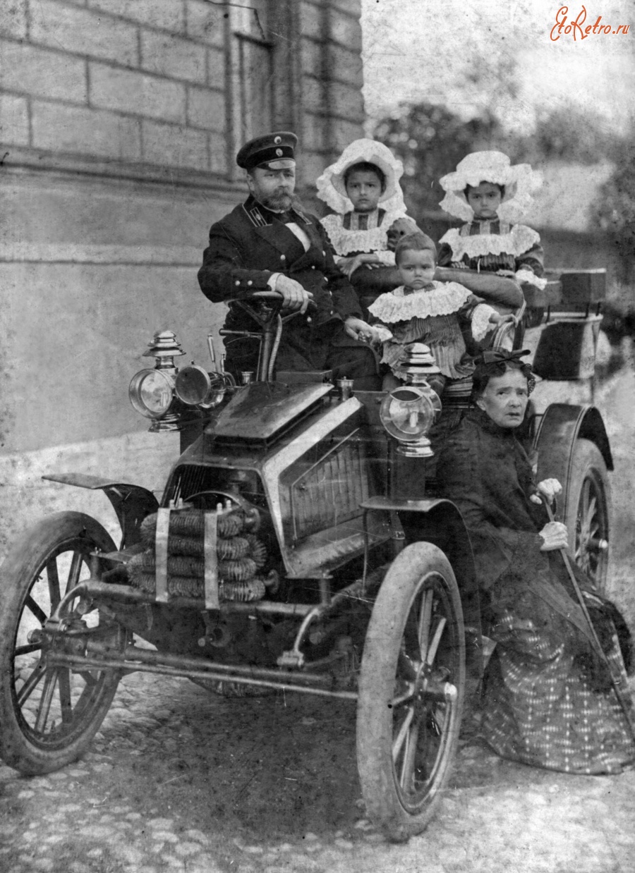 Ретро автомобили - Петр Михайлович Пузанов - дед моего мужа -один из первых автомобилистов Российской империи.
