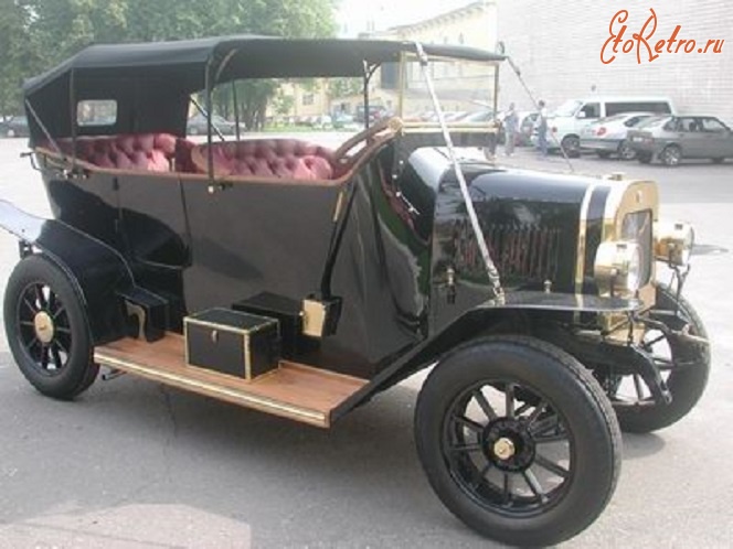 Ретро автомобили - Руссо-Балт, год выпуска 1905