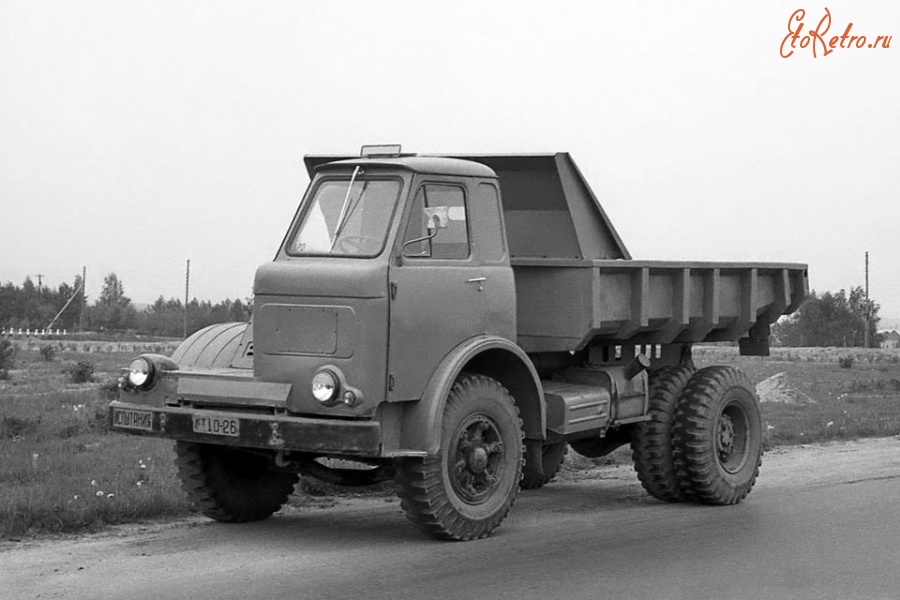 Ретро автомобили - Асимметричный МАЗ-510