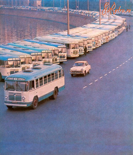 Ретро автомобили - Автобус ЗИЛ (ЛиАЗ)-158