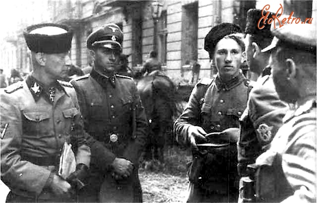 Луганск - 2-е казачьи сотни были расквартированы в Ворошиловграде при немецкой комендатуре.