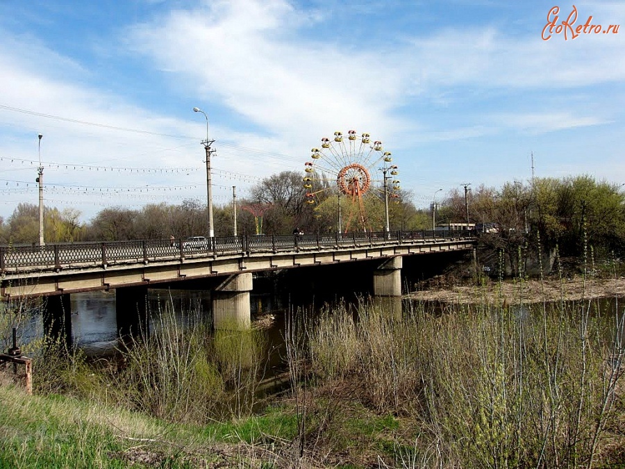 Луганск - Мост около парка 1 мая.