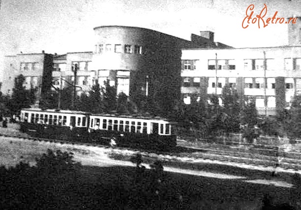 Луганск - Здание пединститута после войны