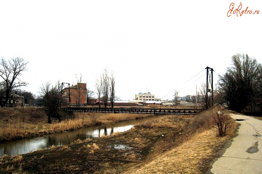 Луганск - Один из мостов через Лугань.