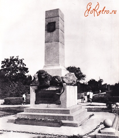 Полтава - Памятник коменданту Келину