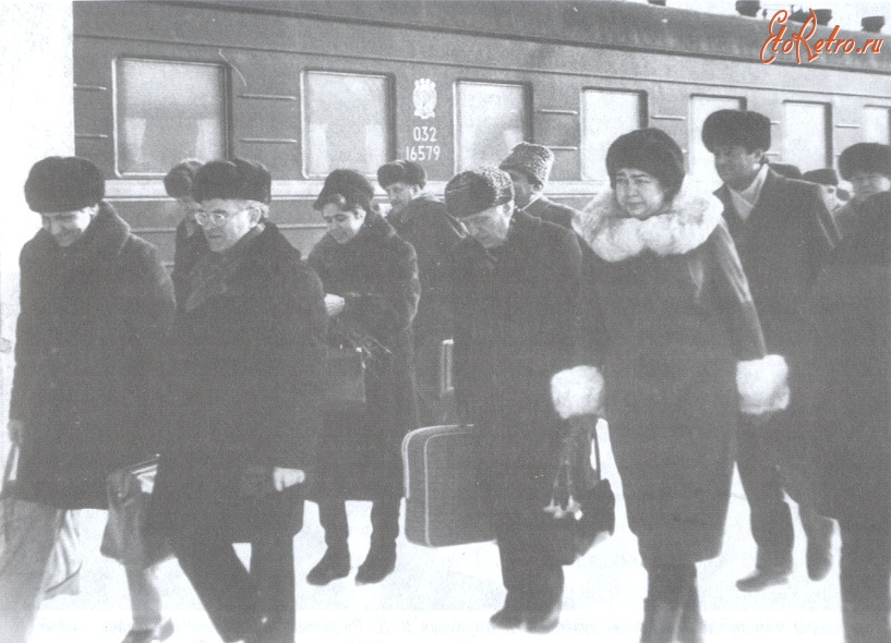 Житомир - Встреча делегации на ж.вокзале.