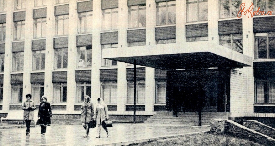 Житомир - Медучилище  учебное заведение имеет имеет почти вековую историю.