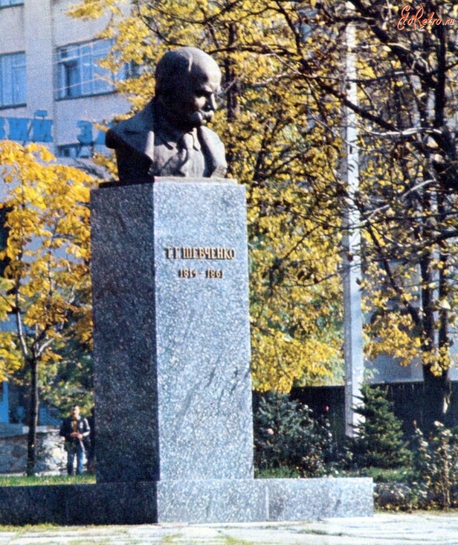 Житомир - Памятник Т. Г. Шевченко Украина , Житомирская область , Житомир