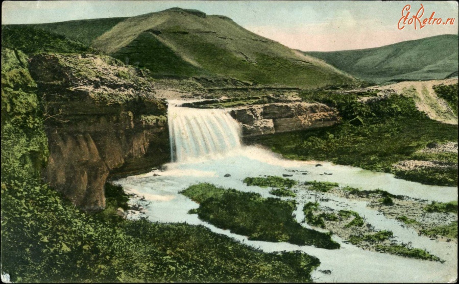 Кисловодск - Водопад реки Ольховки за парком, в цвете