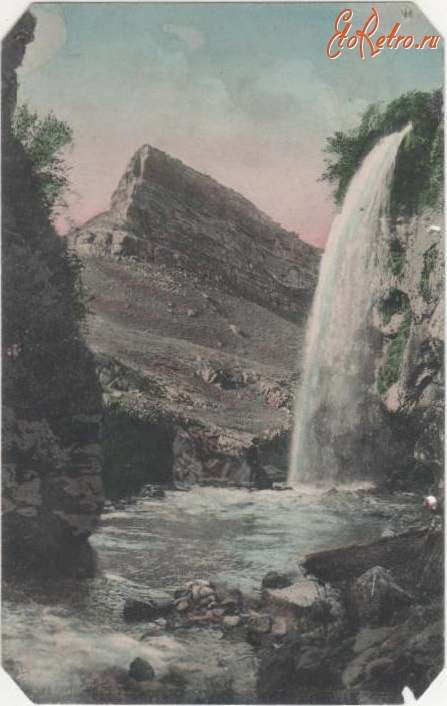 Кисловодск - Большой Медовый водопад в Ореховой балке, в цвете