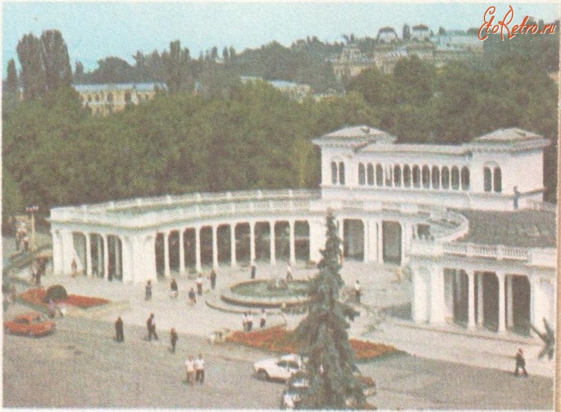 Кисловодск - Колоннада - главный вход в курортный парк