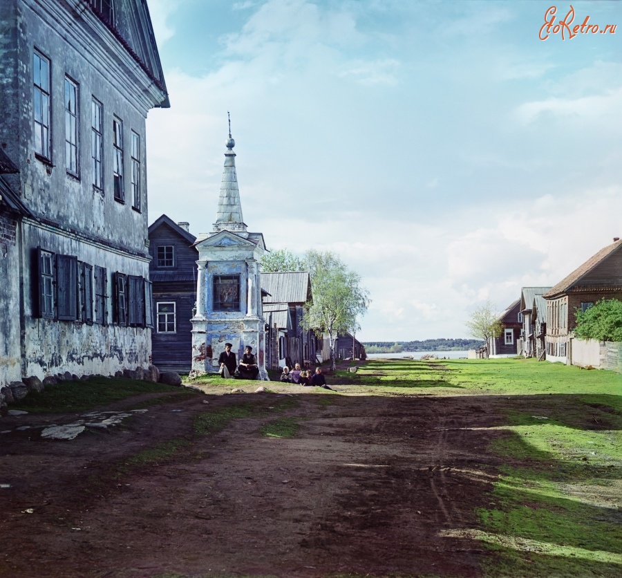 Осташков - Старинная часовня на улице г. Осташкова. 1910 год