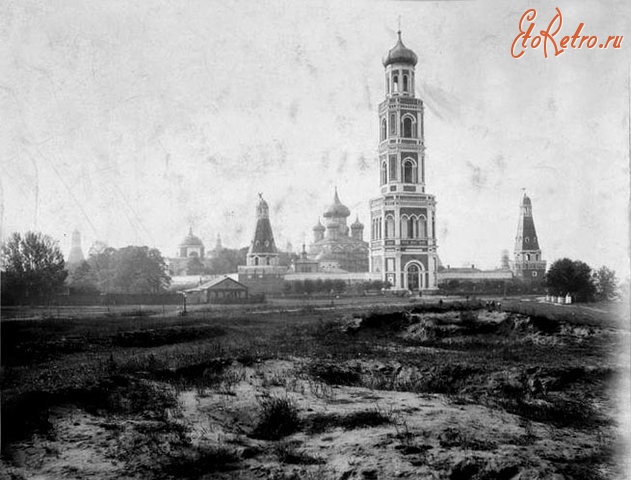 Москва - Общий вид Московского ставропигиального Симонова монастыря (с северной стороны)