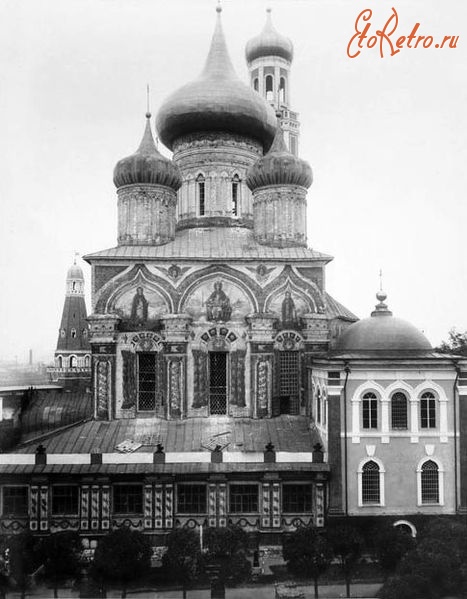 Москва - Симонов монастырь в Москве. Успенский собор