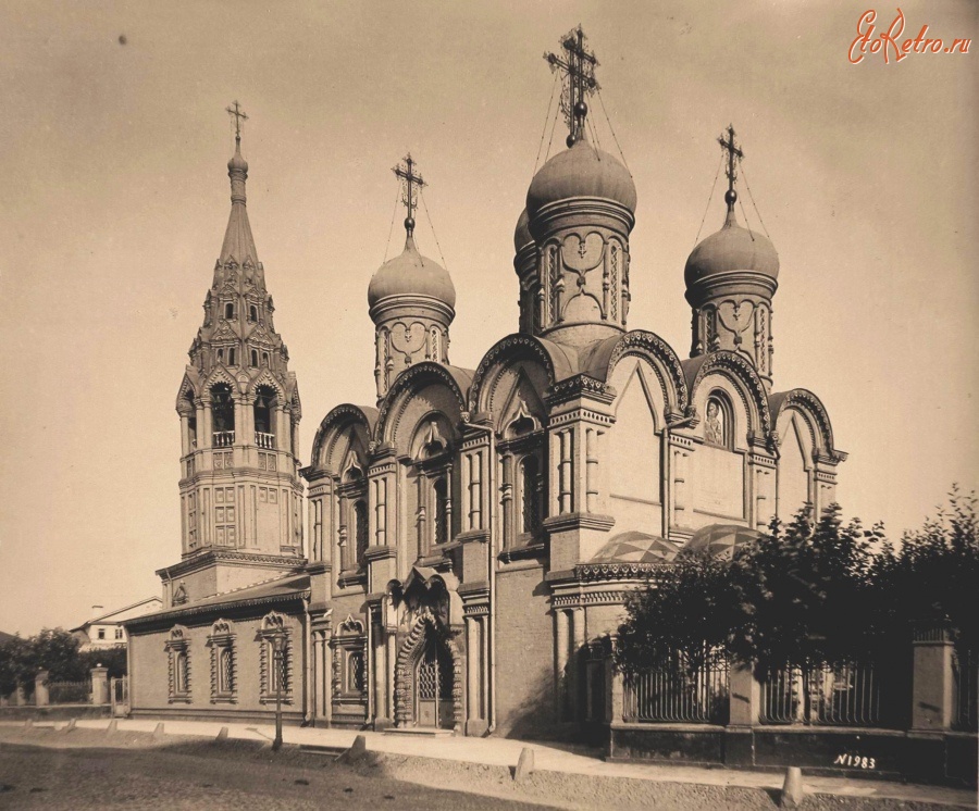 Москва - Вид церкви Косьмы и Дамиана в Садовниках