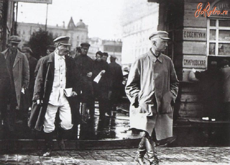 Москва - Сталин на прогулке-  1929 г. Москва