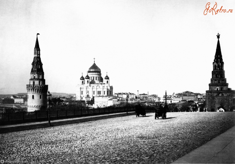 Москва - Вид на Храм Христа Спасителя со стороны Большого Кремлевского дворца 1903—1910, Россия, Москва,