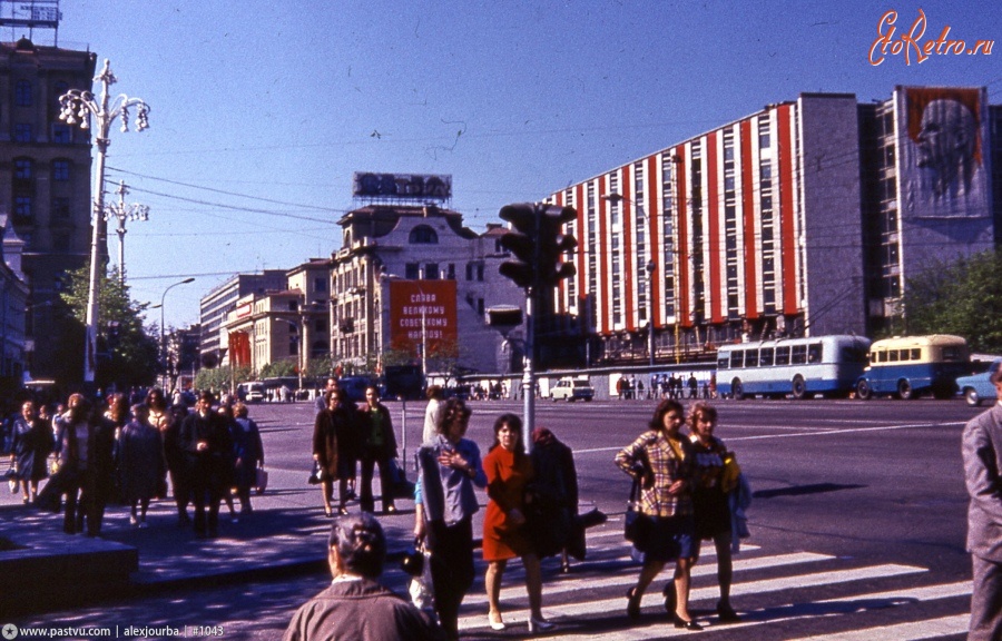 Москва - Улица Горького Известия 1975, Россия, Москва,