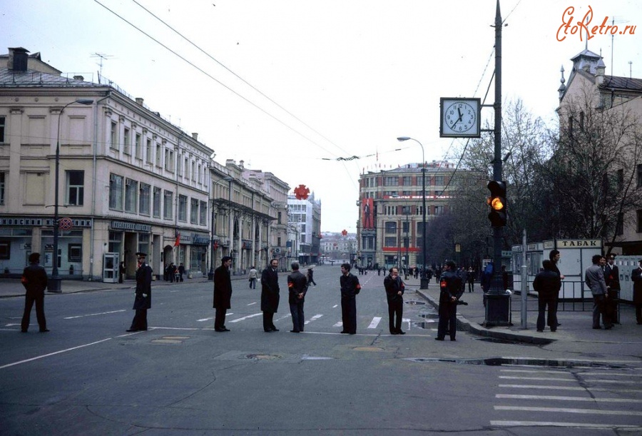 Москва - Улица Петровка 1 мая 1982, Россия, Москва,