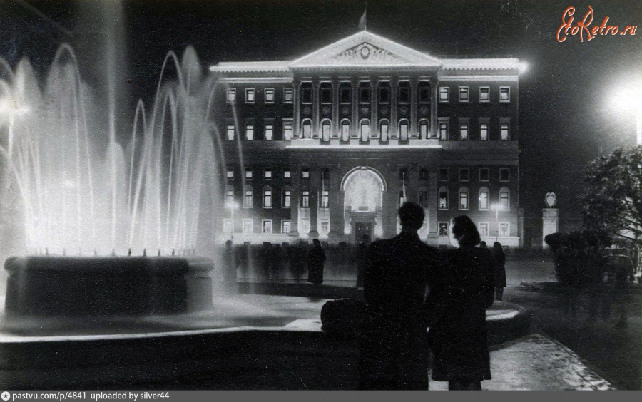 Москва - Вечером у здания Моссовета 1954, Россия, Москва,