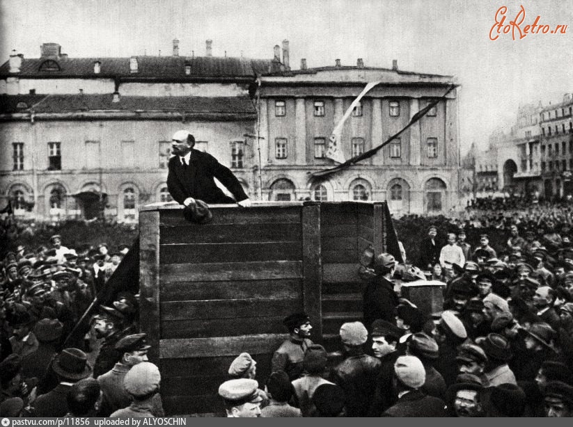 Москва - Ленин выступает на площади Свердлова 1920, Россия, Москва,