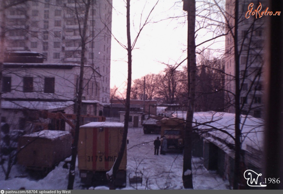 Москва - Вид на двор котельной 29-го квартала Измайлово
