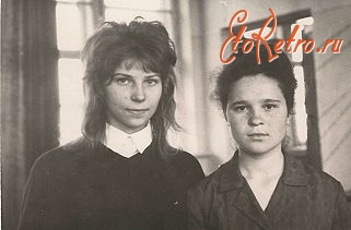 Болохово - Нина Руденко и Люся Козлова в 1965 году.