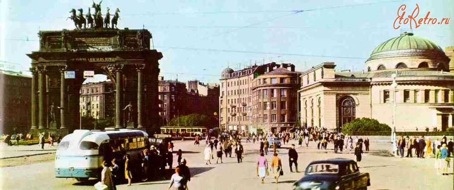 Санкт-Петербург - Площадь Стачек. Нарвские ворота