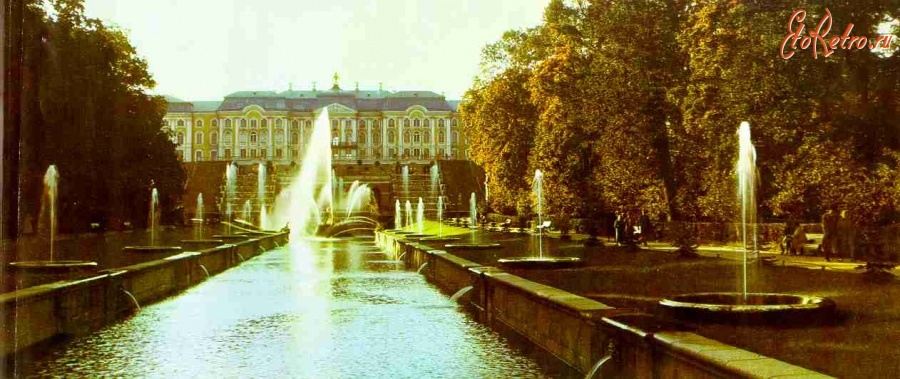 Санкт-Петербург - Петродворец. Вид на Большой дворец