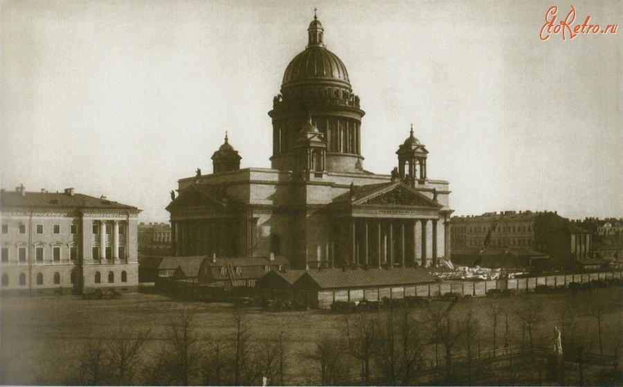 Санкт-Петербург - Исаакиевский собор, вид от Адмиралтейства.