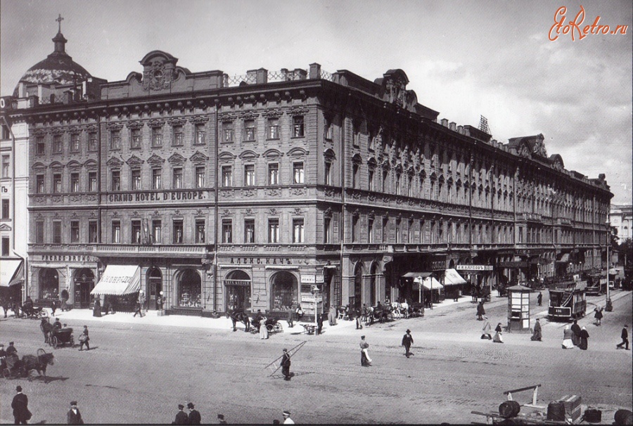 Санкт-Петербург - Угловой фасад Европейской гостиницы.