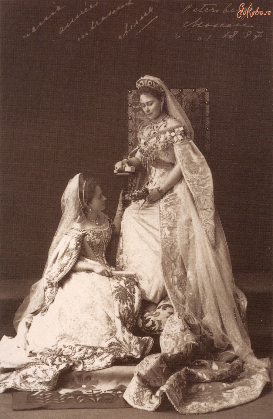 Санкт-Петербург - Grand Duchess Elizabeth Feodorovna of Russia and her maid of honour Kitty 1887