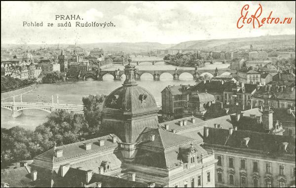 Прага - Вид на Прагу.