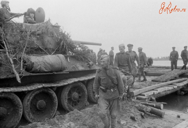 Польша - Переправа советских войск через реку Вислу