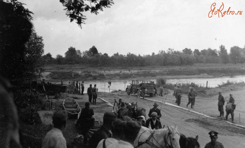 Польша - Ярослав. На границі  Польща-СРСР. Біля моста через ріку Сан .  22.06.1941 року.