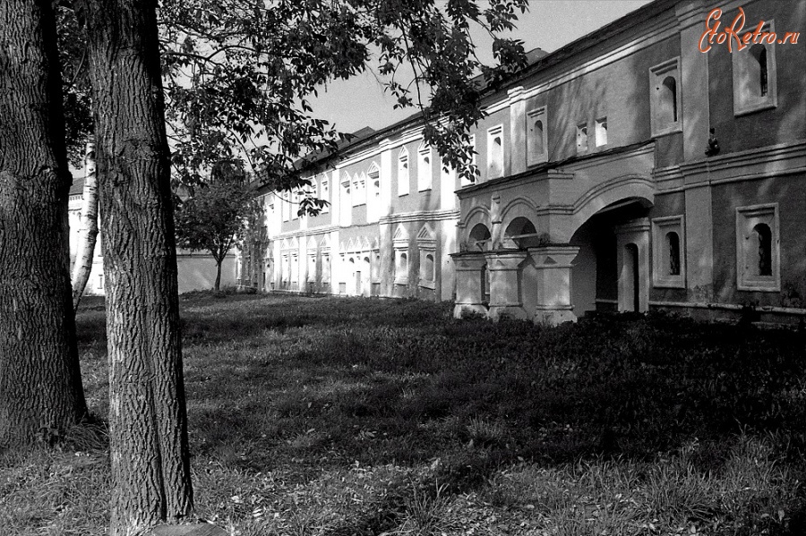 Ярославль - Келейный корпус в Спасо-Преображенском монастыре