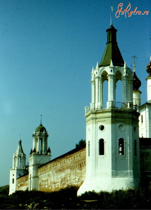 Ростов - Угловая башня Спасо-Яковлевского монастыря