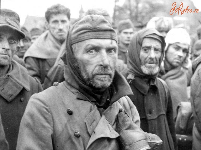 Германия - Фольксштурмовцы, взятые в плен войсками 1-го Белорусского фронта