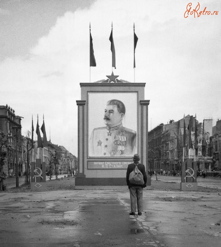 Берлин - Портрет Сталина