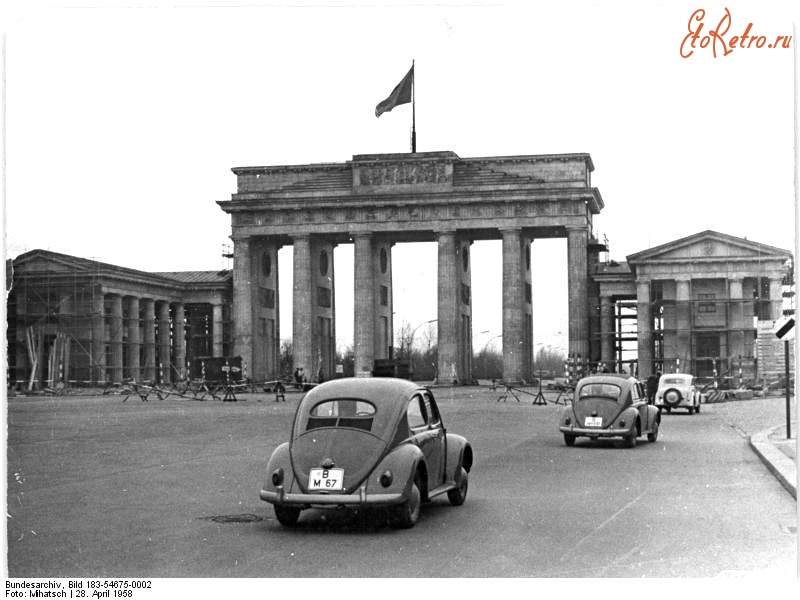 Берлин - Berlin. Brandenburger Tor,Wiederaufbau