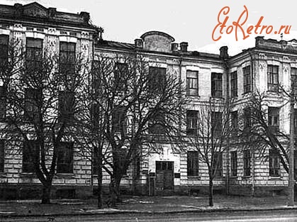 Киев - Будинок колишнього Жіночого медичного інституту,