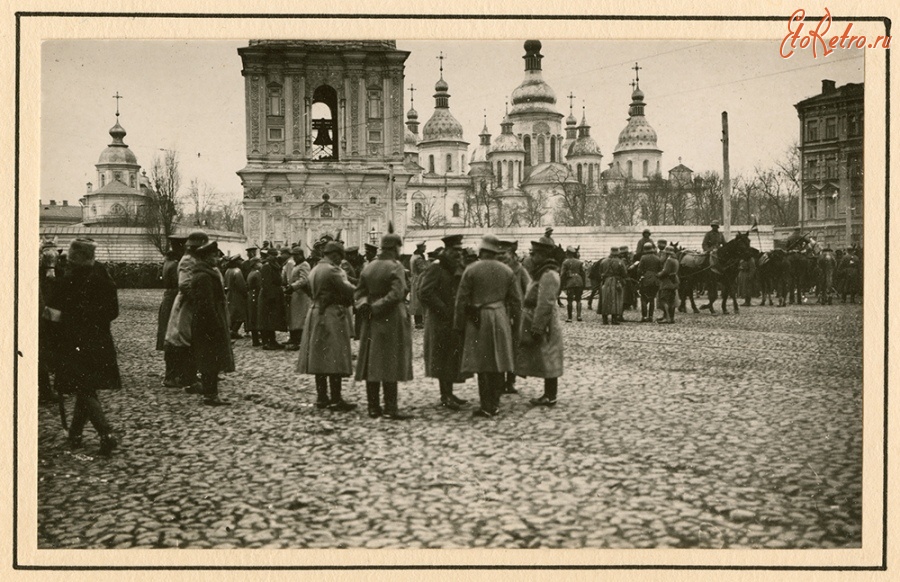 Киев - Киев. Немцы на Софиевской площади. 1918 год.